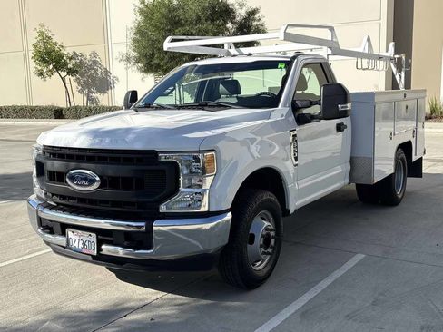 Used 2020 Ford F350 XL w/ Power Equipment Group image 7