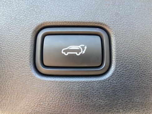 Used 2023 Hyundai Tucson SEL FWD image 8