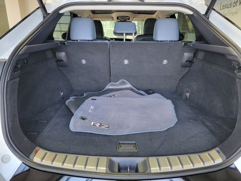 Used 2023 Lexus RZ 450e Premium image 14