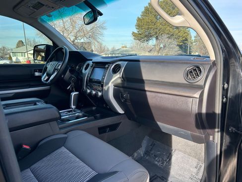 Used 2015 Toyota Tundra SR5 image 28