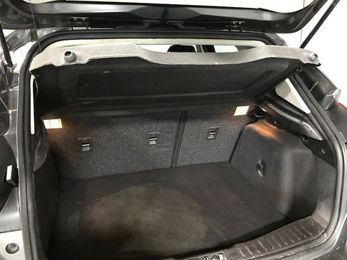 Used 2017 Ford Focus SE image 30