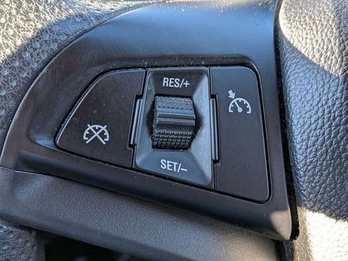 Used 2015 Chevrolet Cruze LT image 20