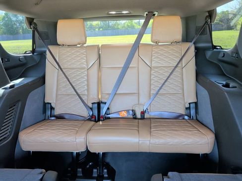 Used 2023 Cadillac Escalade Premium Luxury w/ LPO, Radiant Package image 42