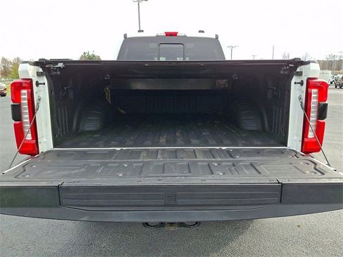Used 2023 Ford F250 Lariat w/ Lariat Ultimate Package image 31
