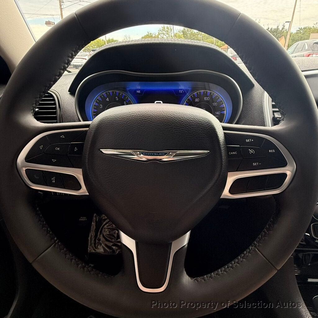 Used 2023 Chrysler 300 Touring w/ Sport Appearance Package RWD image 22