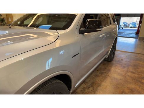 Used 2025 Dodge Durango R/T w/ Blacktop Package image 26