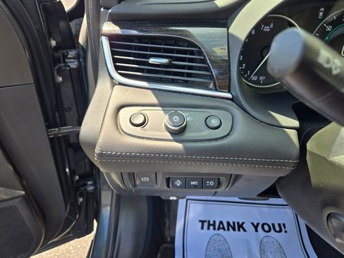 Used 2017 Buick LaCrosse Premium w/ Driver Confidence Package #2 FWD image 16
