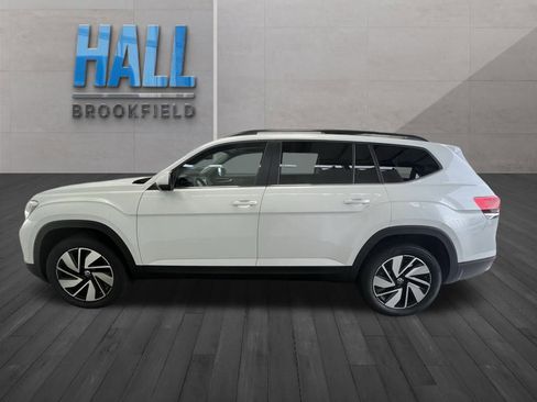 New 2026 Volkswagen Atlas SE image 2