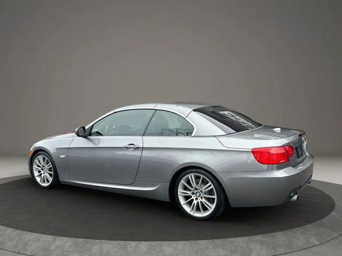 Used 2013 BMW 335i Convertible image 8