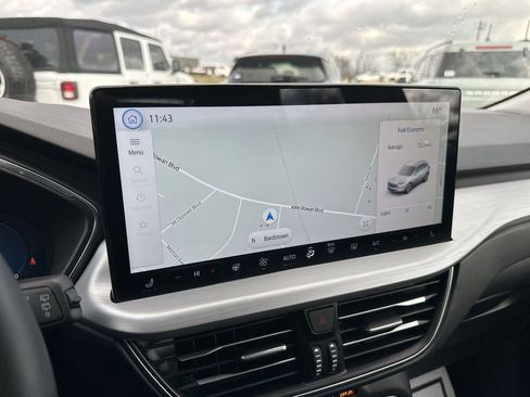 Used 2024 Ford Escape Platinum w/ Class II Trailer Tow Package image 18