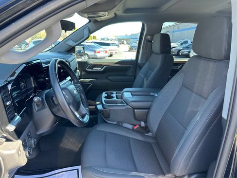 Used 2023 Chevrolet Silverado 1500 LT AWD/4WD image 9