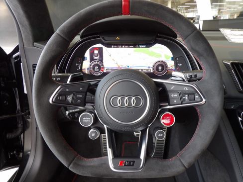 Used 2023 Audi R8 V10 GT image 25