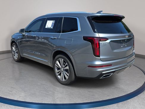 Used 2020 Cadillac XT6 Premium Luxury FWD image 7