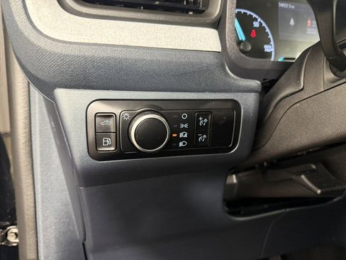 Certified 2023 Ford Maverick XLT w/ XLT Luxury Package image 23