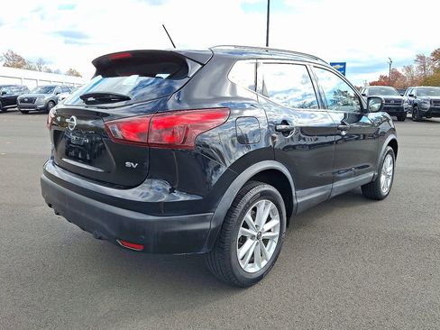 Used 2019 Nissan Rogue Sport SV image 6