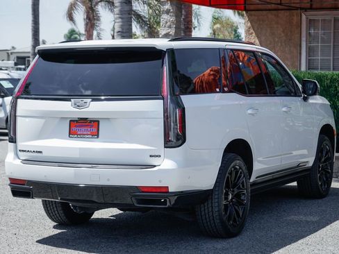 Used 2022 Cadillac Escalade Sport Platinum w/ LPO, ONYX Package AWD/4WD image 14