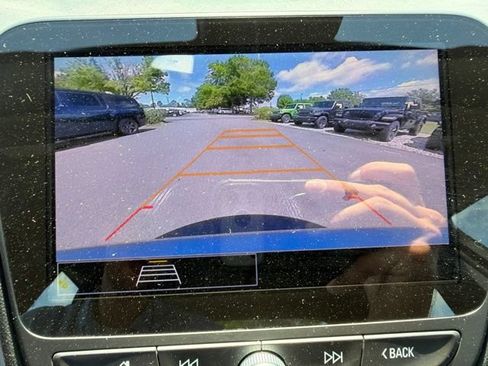 Used 2024 Chevrolet Malibu LT FWD image 27