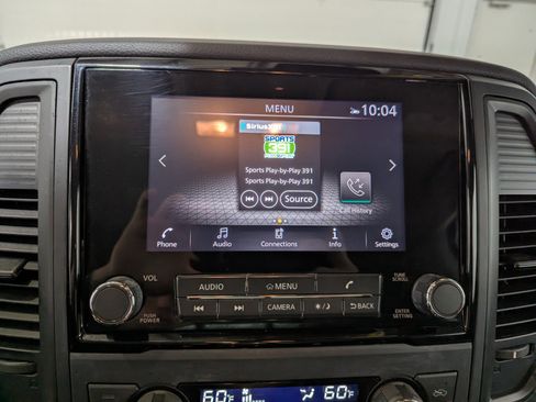 Used 2024 Nissan Titan SV w/ SV Convenience Package image 20