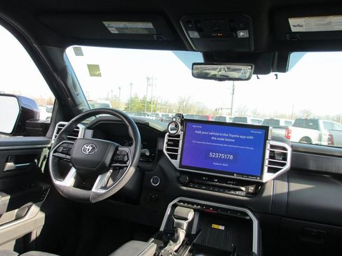 Used 2024 Toyota Tundra Platinum image 24