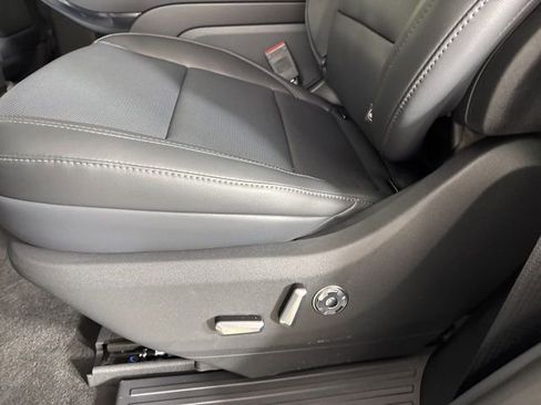 New 2025 Lincoln Navigator Reserve w/ Jet Appearance Package image 18