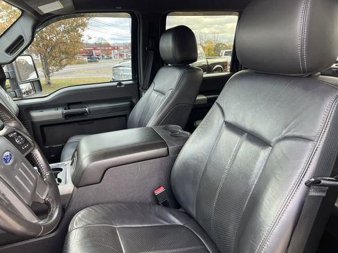 Used 2012 Ford F350 Lariat w/ Chrome Pkg image 4