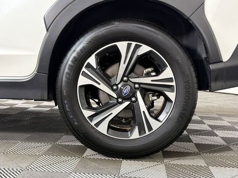 Used 2025 Subaru Crosstrek 2.0i Premium AWD/4WD image 9