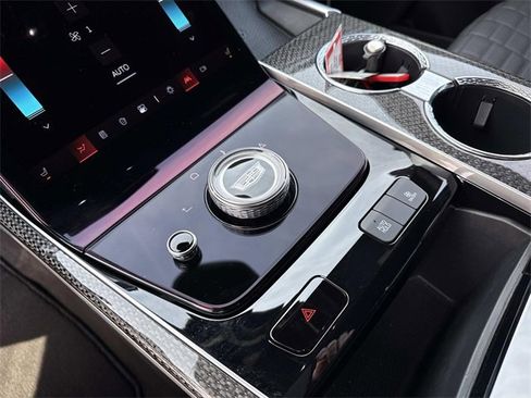 Used 2025 Cadillac Escalade ESV V image 27