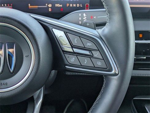 Certified 2025 Buick Enclave Preferred image 19