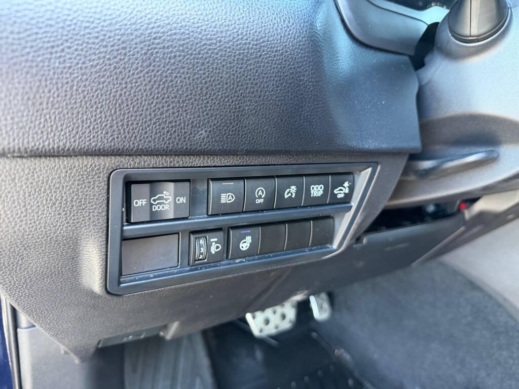 Used 2024 Toyota Tundra SR5 AWD/4WD image 17
