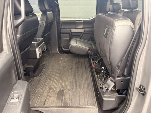 Used 2018 Ford F150 Raptor w/ Equipment Group 802A Luxury image 20