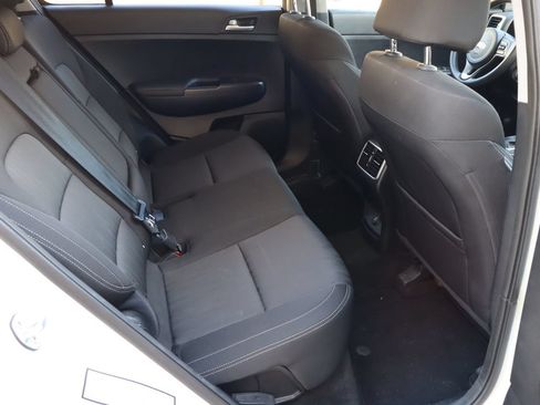 Used 2019 Kia Sportage LX FWD image 16
