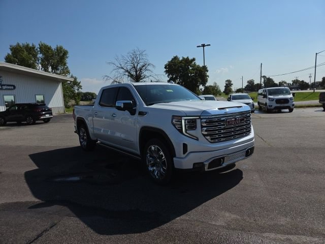 Used 2024 GMC Sierra 1500 Denali w/ Denali Reserve Package AWD/4WD image 4