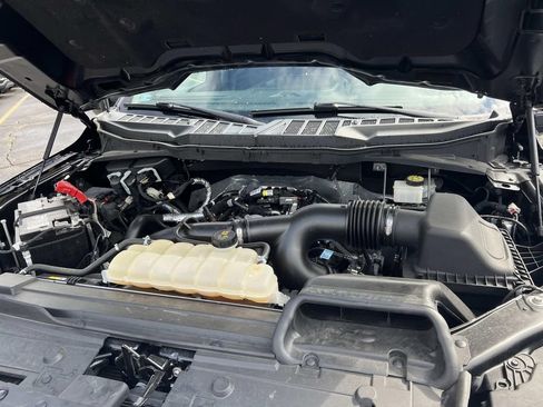 Used 2022 Ford F150 XLT w/ Equipment Group 302A High AWD/4WD image 8