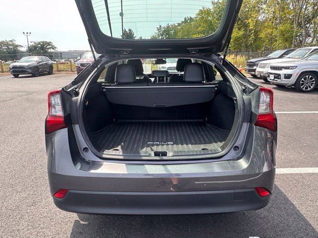 Used 2022 Toyota Prius XLE AWD/4WD image 14