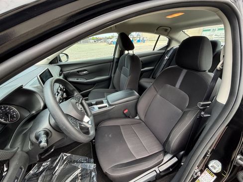 Used 2025 Nissan Sentra SV FWD image 35
