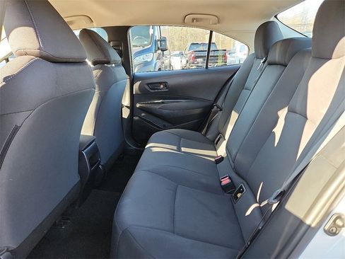 Used 2022 Toyota Corolla LE image 10