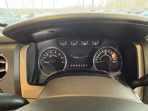 Used 2014 Ford F150 XLT image 14