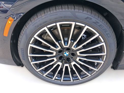 New 2026 BMW 750e xDrive image 10