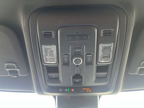 Used 2023 Chevrolet Tahoe High Country w/ Advanced Technology Package AWD/4WD image 43
