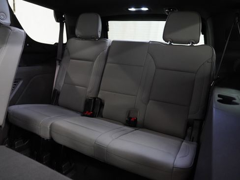 Used 2023 GMC Yukon SLT image 7