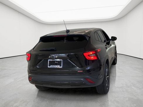 Certified 2024 Chevrolet Trax RS w/ Driver Confidence Package FWD image 4
