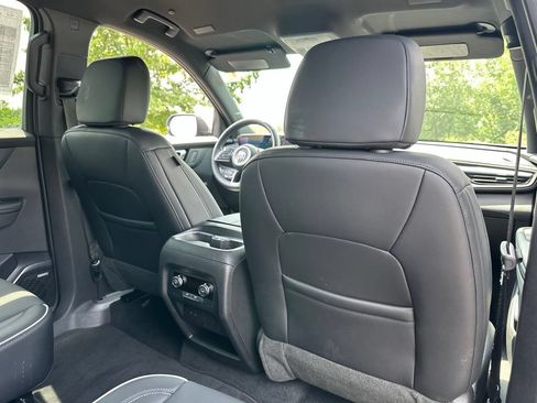 Used 2026 Buick Enclave Preferred FWD image 26