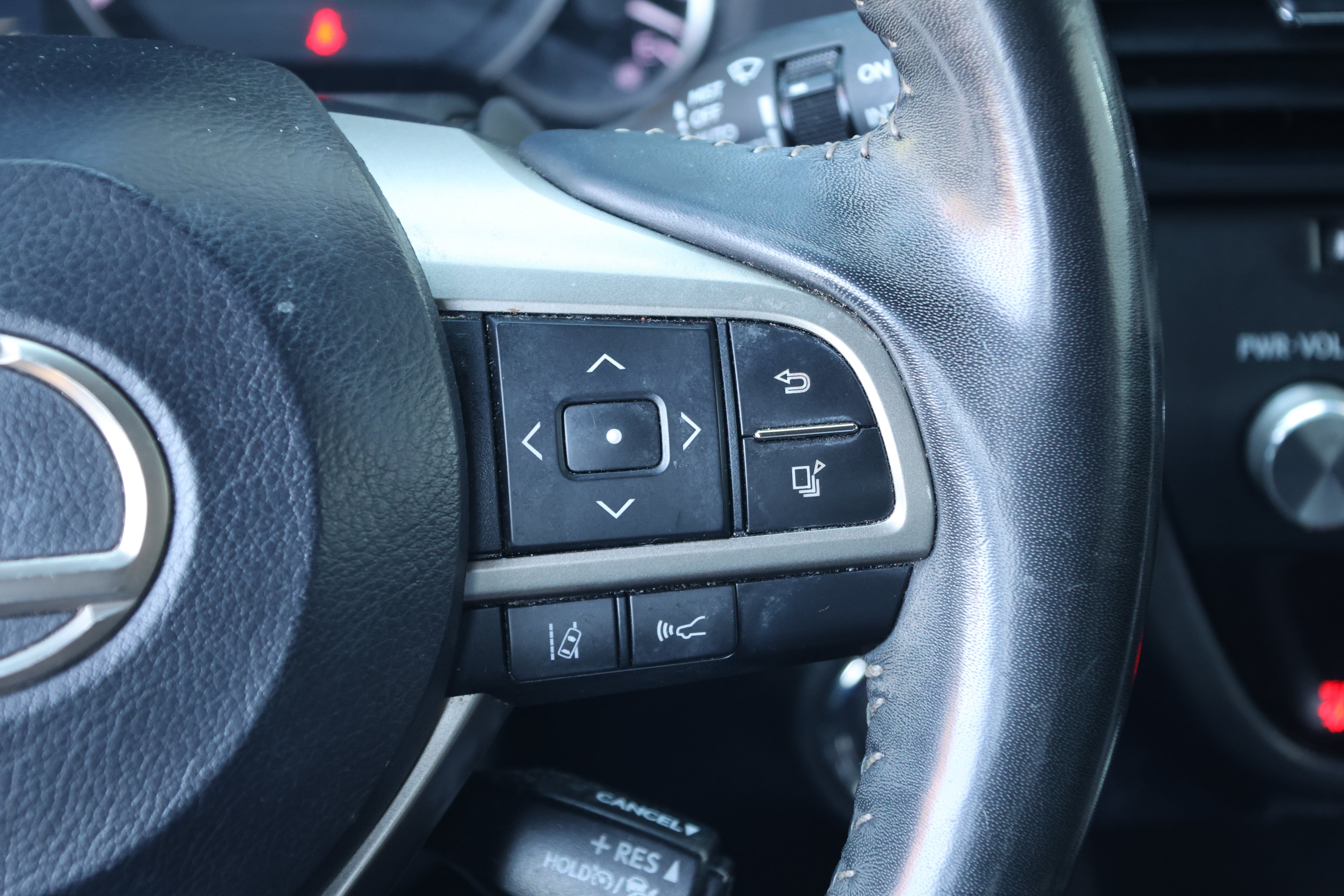 Used 2019 Lexus RX 350 FWD w/ Premium Package image 30