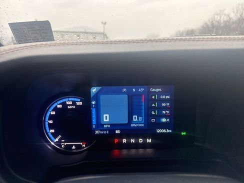 Used 2024 Ford Bronco Badlands image 20