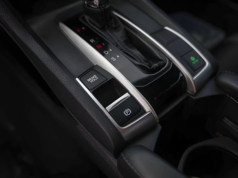 Used 2020 Honda Civic Sport image 23