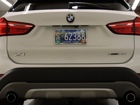 Used 2019 BMW X1 xDrive28i AWD/4WD image 10