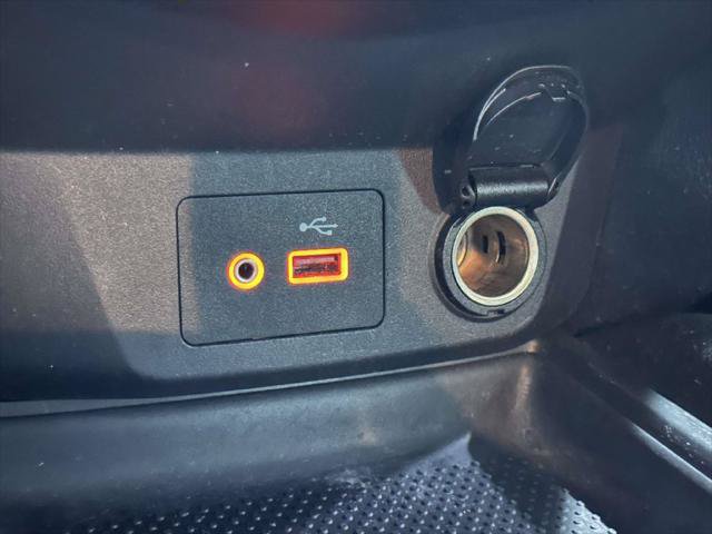 Used 2019 Nissan Rogue SV AWD/4WD image 23