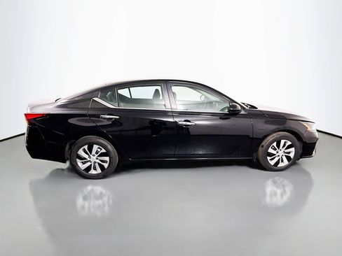 Used 2023 Nissan Altima 2.5 S image 11