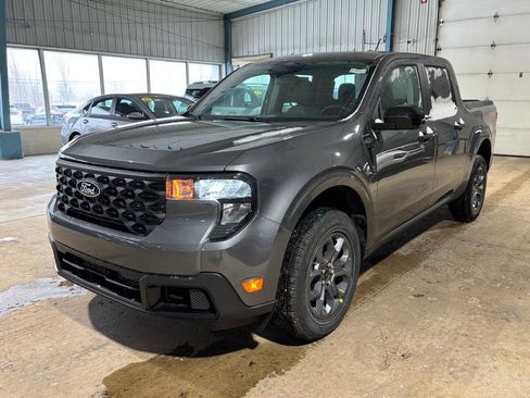 New 2026 Ford Maverick XLT w/ XLT Luxury Package image 3