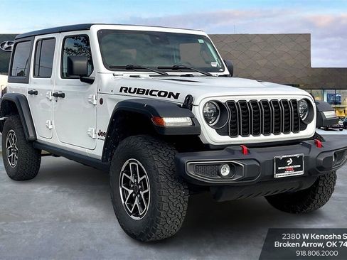 Used 2024 Jeep Wrangler Unlimited Rubicon image 2